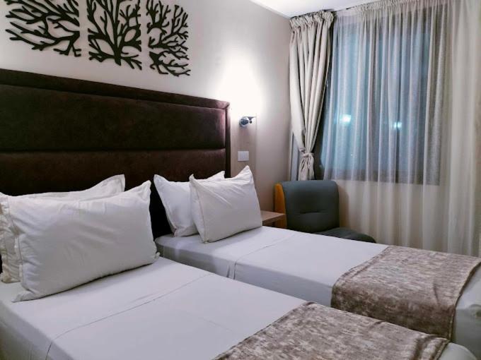 Golden H Hotel Bedzsája Kültér fotó